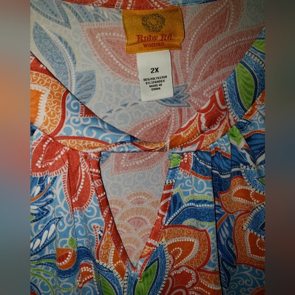 2X Plus Size Ruby Rd Bold Floral top blouse shirt women's - Picture 10 of 10